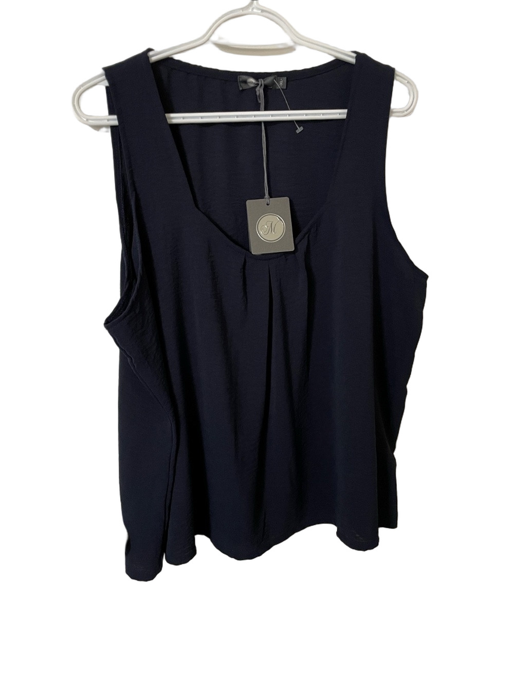 Nwt’s M Made in Italy Navy Sleeveless Tank Top with Pleat Detail Size XL